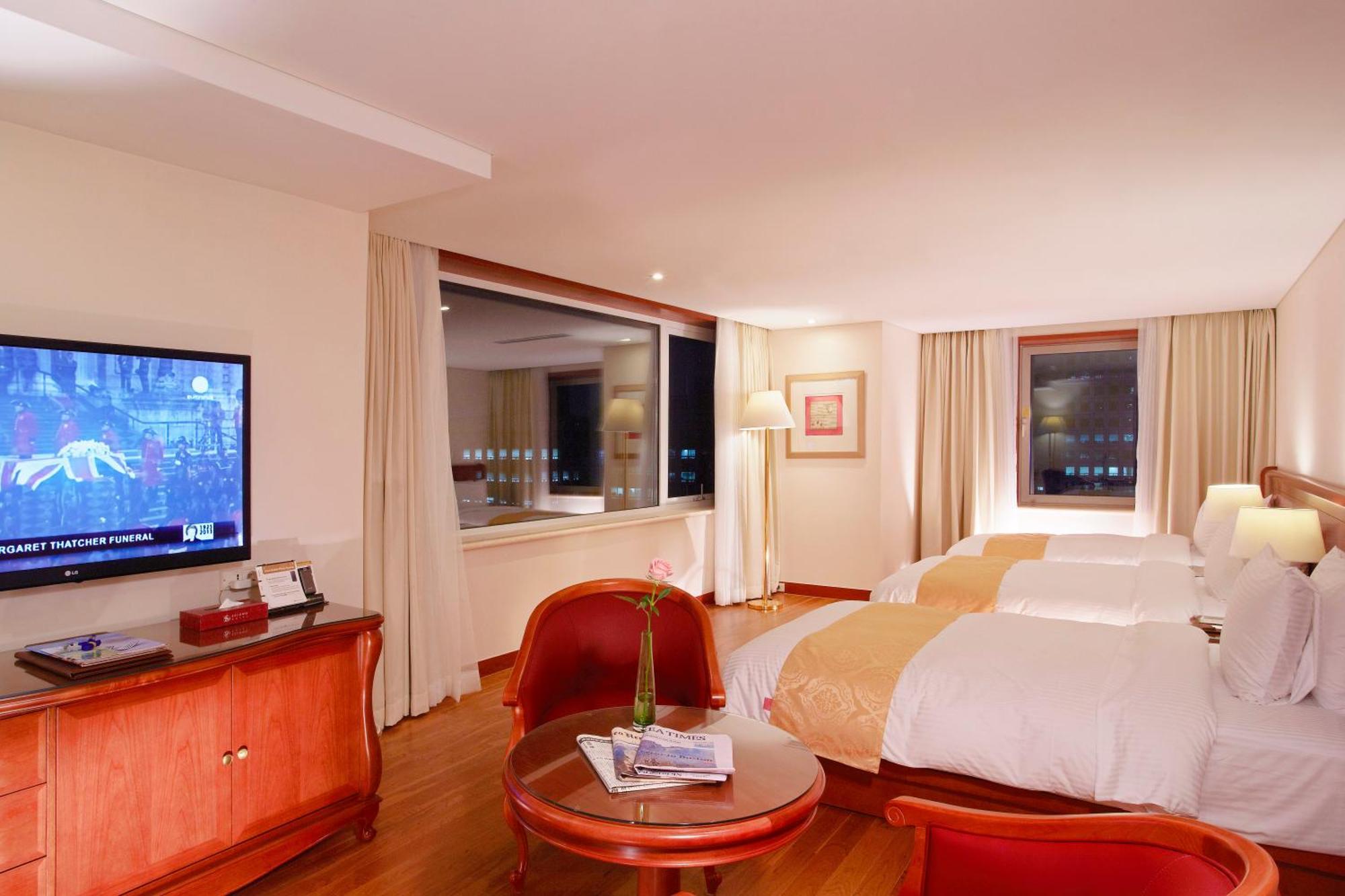 Triple Room,1441935700:JPEG