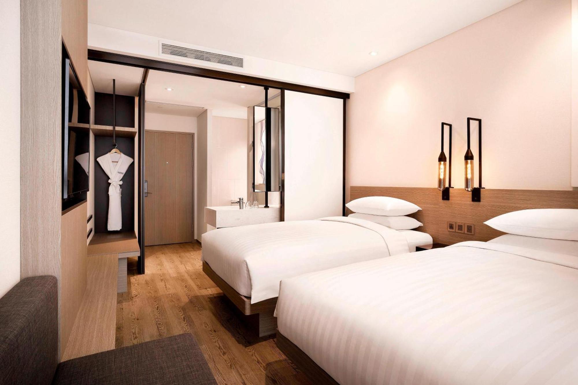 Premier Twin Room,1606079364:JPEG