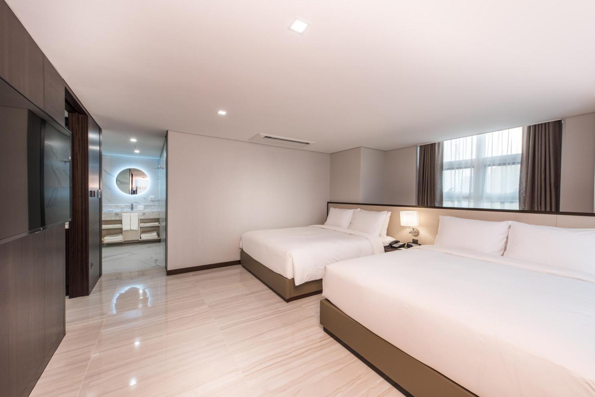 Presidential Suite,1607696980:JPEG